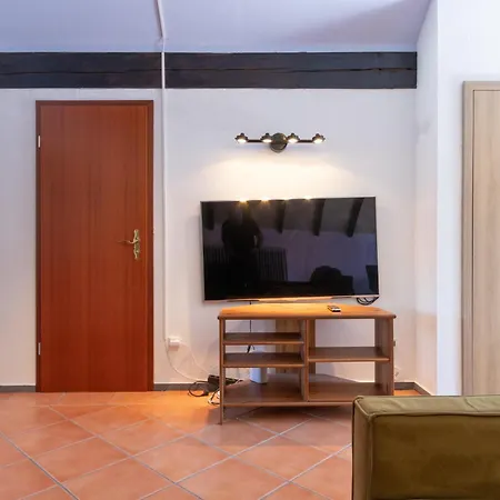 Fuer 4 Personen Mit 2 Schlafzimmer, Wohnzimmer, Kueche * Munster (Darmstadt-Dieburg)