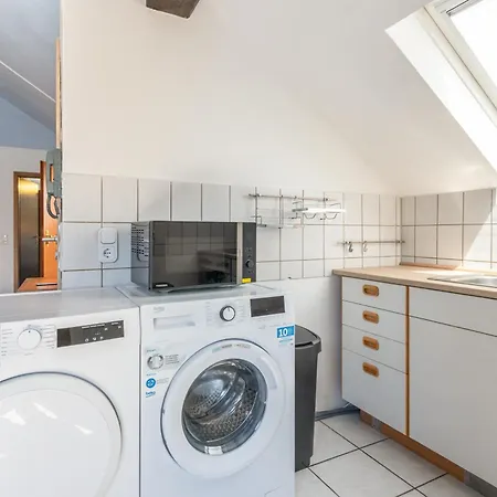 Fuer 4 Personen Mit 2 Schlafzimmer, Wohnzimmer, Kueche & Balkon 아파트 *