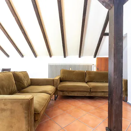 Fuer 4 Personen Mit 2 Schlafzimmer, Wohnzimmer, Kueche *