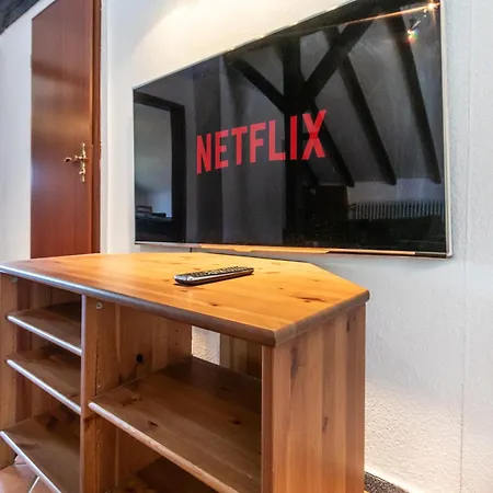 Fuer 4 Personen Mit 2 Schlafzimmer, Wohnzimmer, Kueche