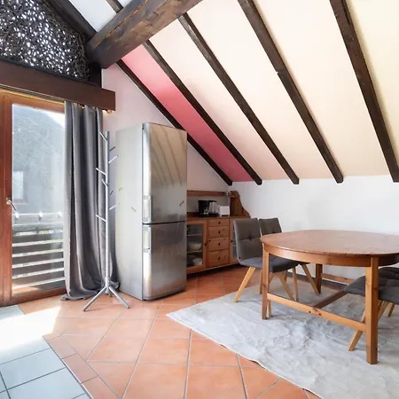 Fuer 4 Personen Mit 2 Schlafzimmer, Wohnzimmer, Kueche