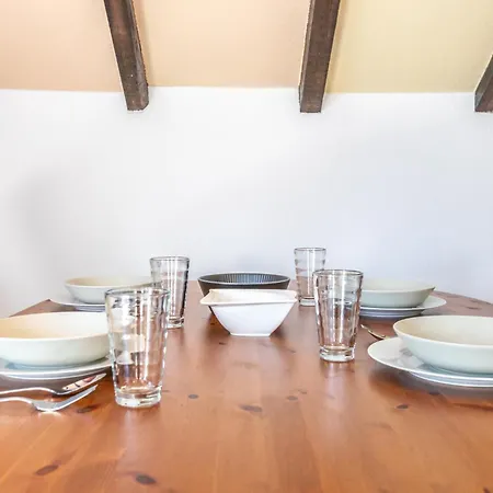 Fuer 4 Personen Mit 2 Schlafzimmer, Wohnzimmer, Kueche *