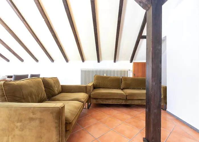 Fuer 4 Personen Mit 2 Schlafzimmer, Wohnzimmer, Kueche *