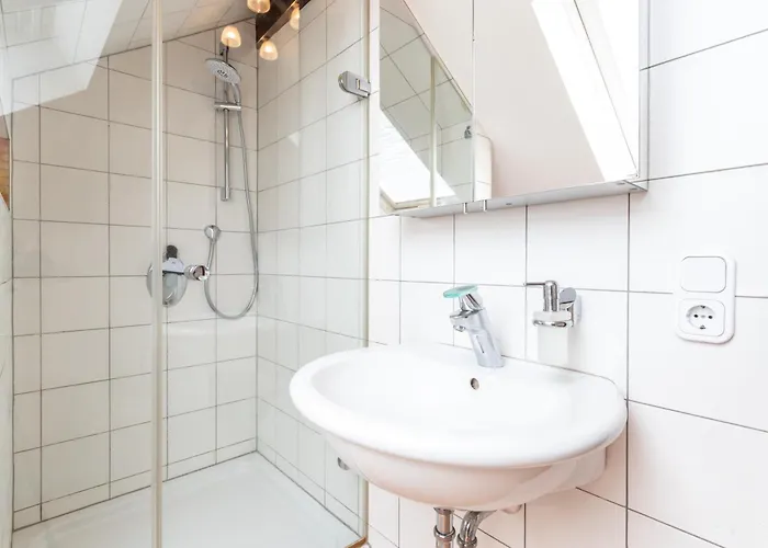 Apartment Fuer 4 Personen Mit 2 Schlafzimmer, Wohnzimmer, Kueche