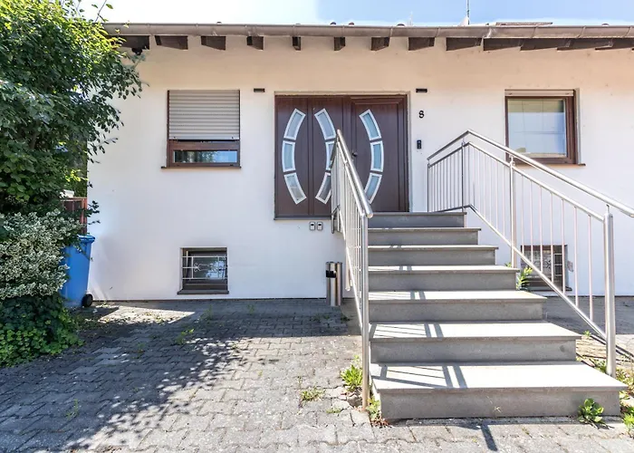 Fuer 4 Personen Mit 2 Schlafzimmer, Wohnzimmer, Kueche *