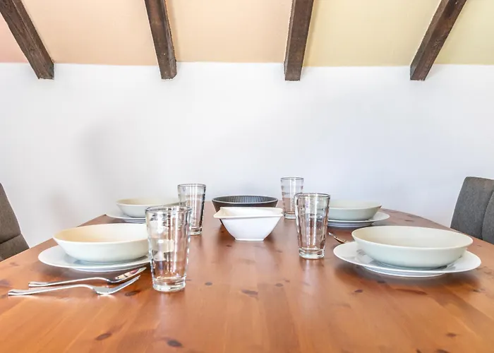 Fuer 4 Personen Mit 2 Schlafzimmer, Wohnzimmer, Kueche *